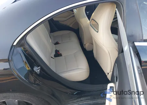 2018 Mercedes-Benz Cla 250 из США, поврежденный, VIN WDDSJ4EBXJN678837